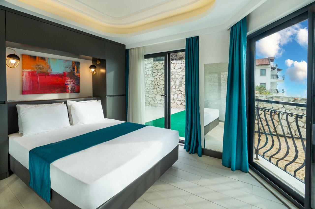 Guemues Yazar Hotel Каш Екстериор снимка