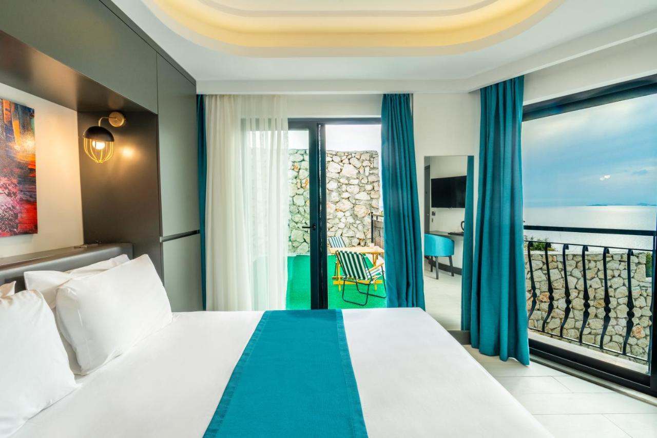 Guemues Yazar Hotel Каш Екстериор снимка