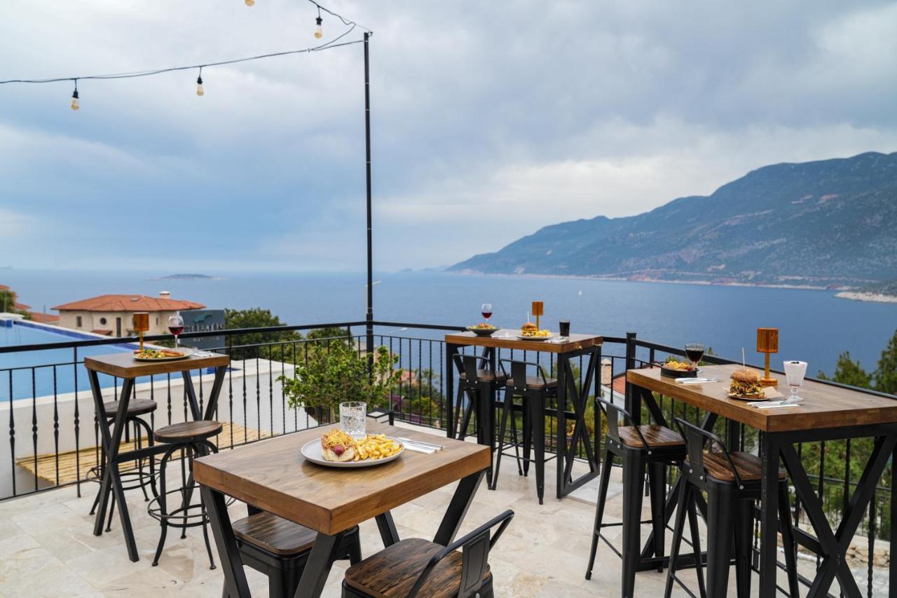 Guemues Yazar Hotel Каш Екстериор снимка