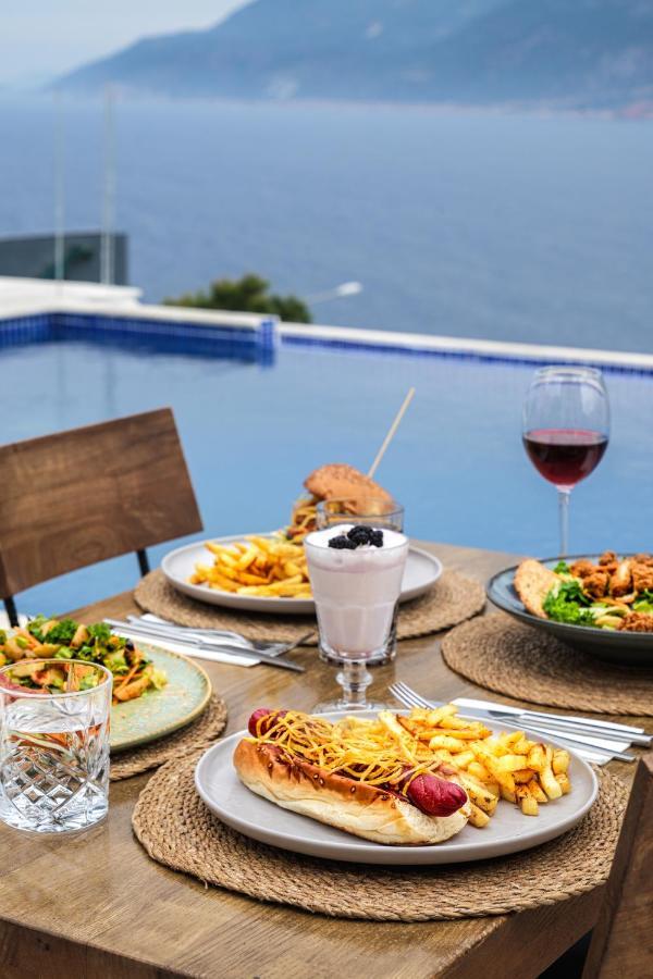 Guemues Yazar Hotel Каш Екстериор снимка