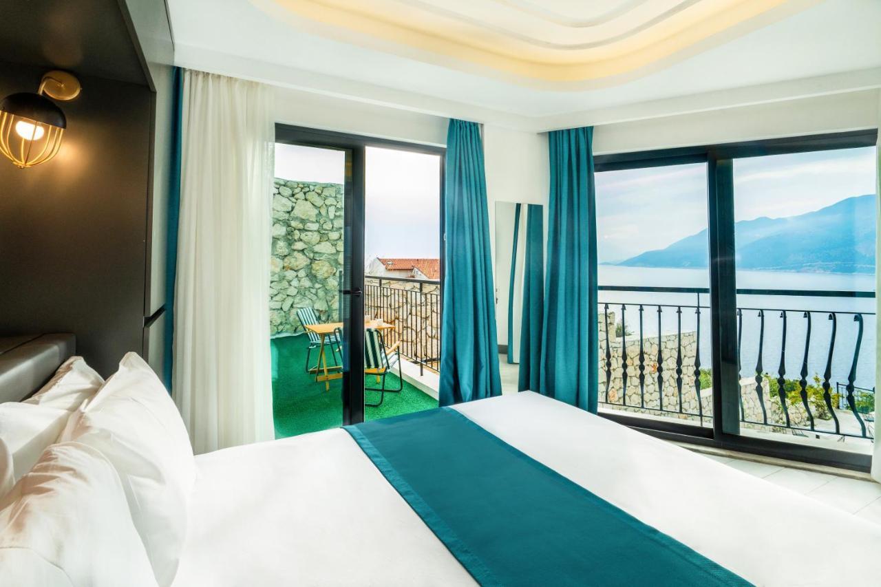 Guemues Yazar Hotel Каш Екстериор снимка