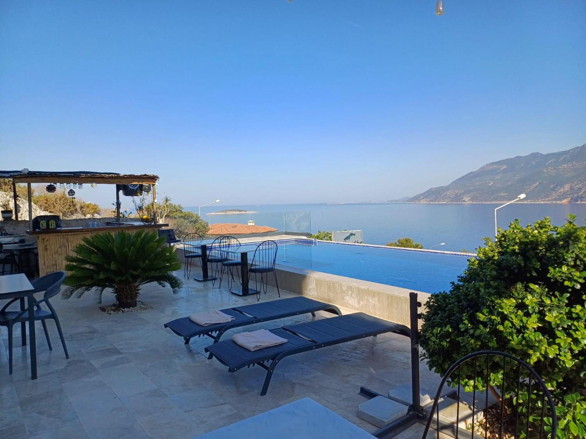Guemues Yazar Hotel Каш Екстериор снимка
